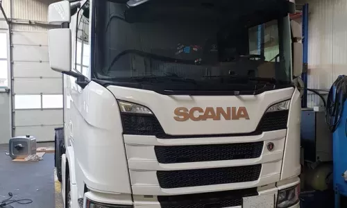 Scania R450 DC13148 – doposażenie auta w sterownik zabudowy BCI2, aktywacja przystawko odbioru mocy PTO EG1